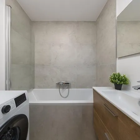 Апартаменты Medena Luxe - 2br Old Town & Братислава