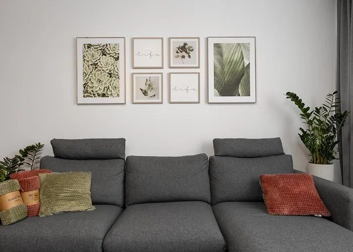 Medena Luxe - 2br Old Town & Pressburg