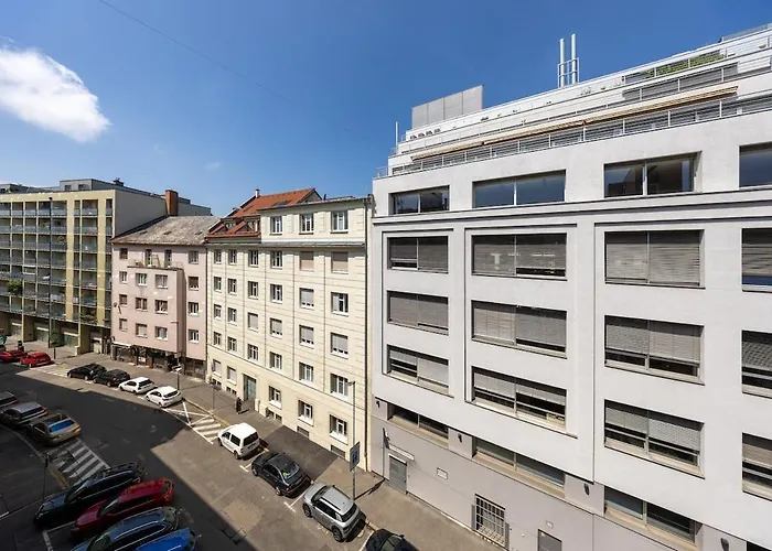 Medena Luxe - 2br Old Town & Apartman
